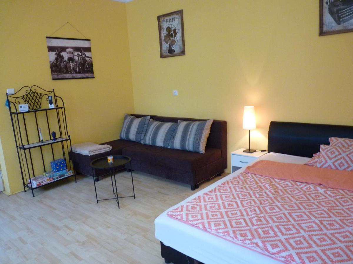 Zizi Apartman Дебрецен Экстерьер фото