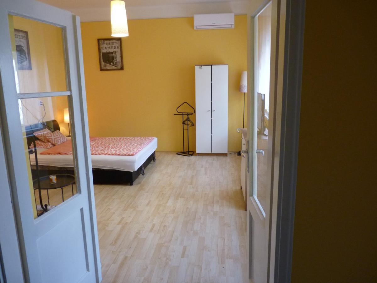 Zizi Apartman Дебрецен Экстерьер фото